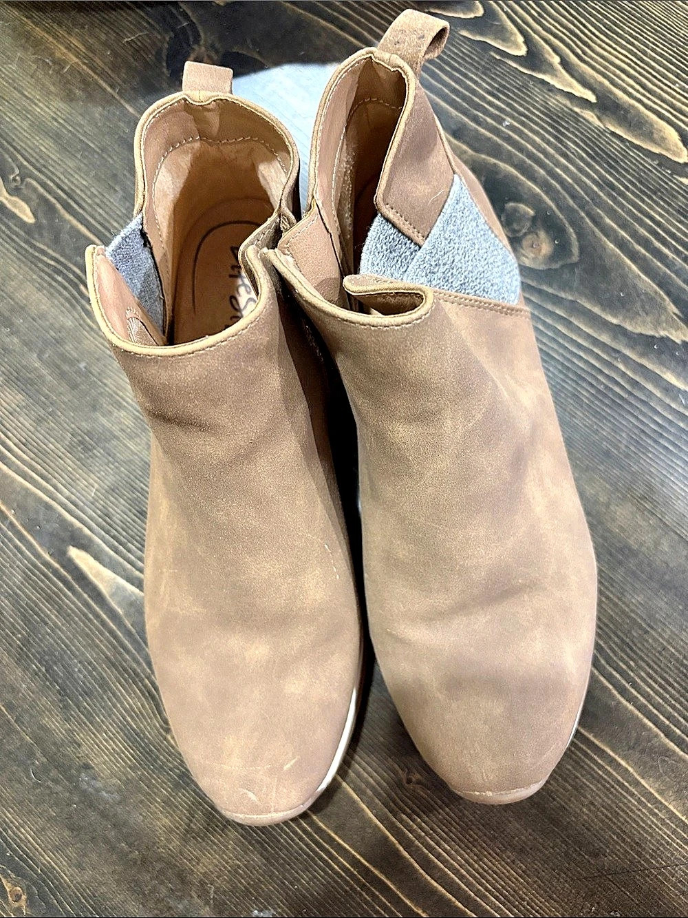 LifeStride Zayne Wedge Bootie Women's Brown Ankle Boots